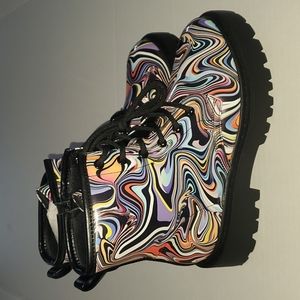 NWT Youth Size 3 Steve Madden Kids J-Rockk Swirl Boot